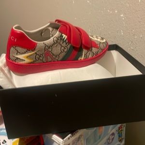 Kids shoes
